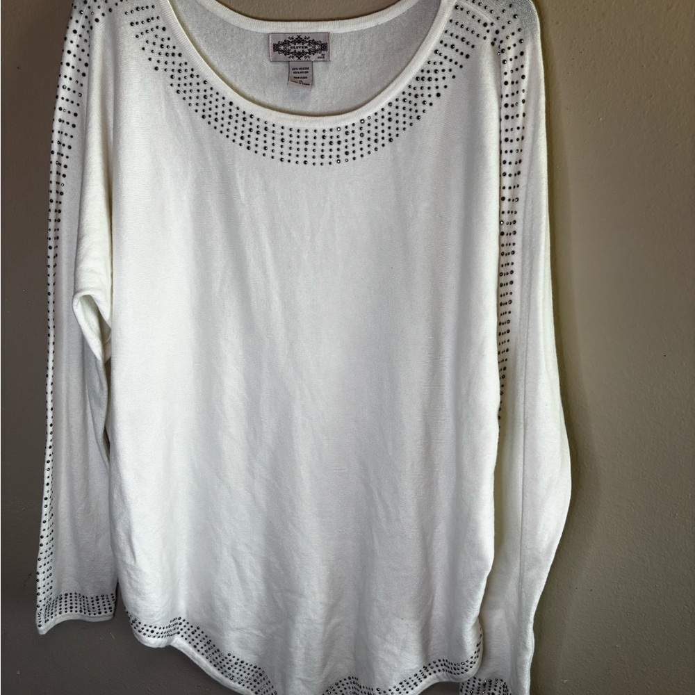 Liz Claiborne White Long-Sleeve Scoop Neck Top with Stud Accents
